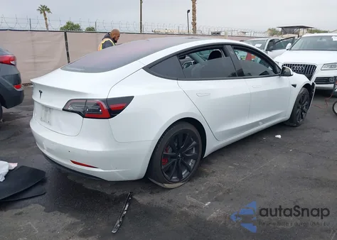 2018 Tesla Model 3 Long Range/Mid Range из США, поврежденный, VIN 5YJ3E1EA4JF015853